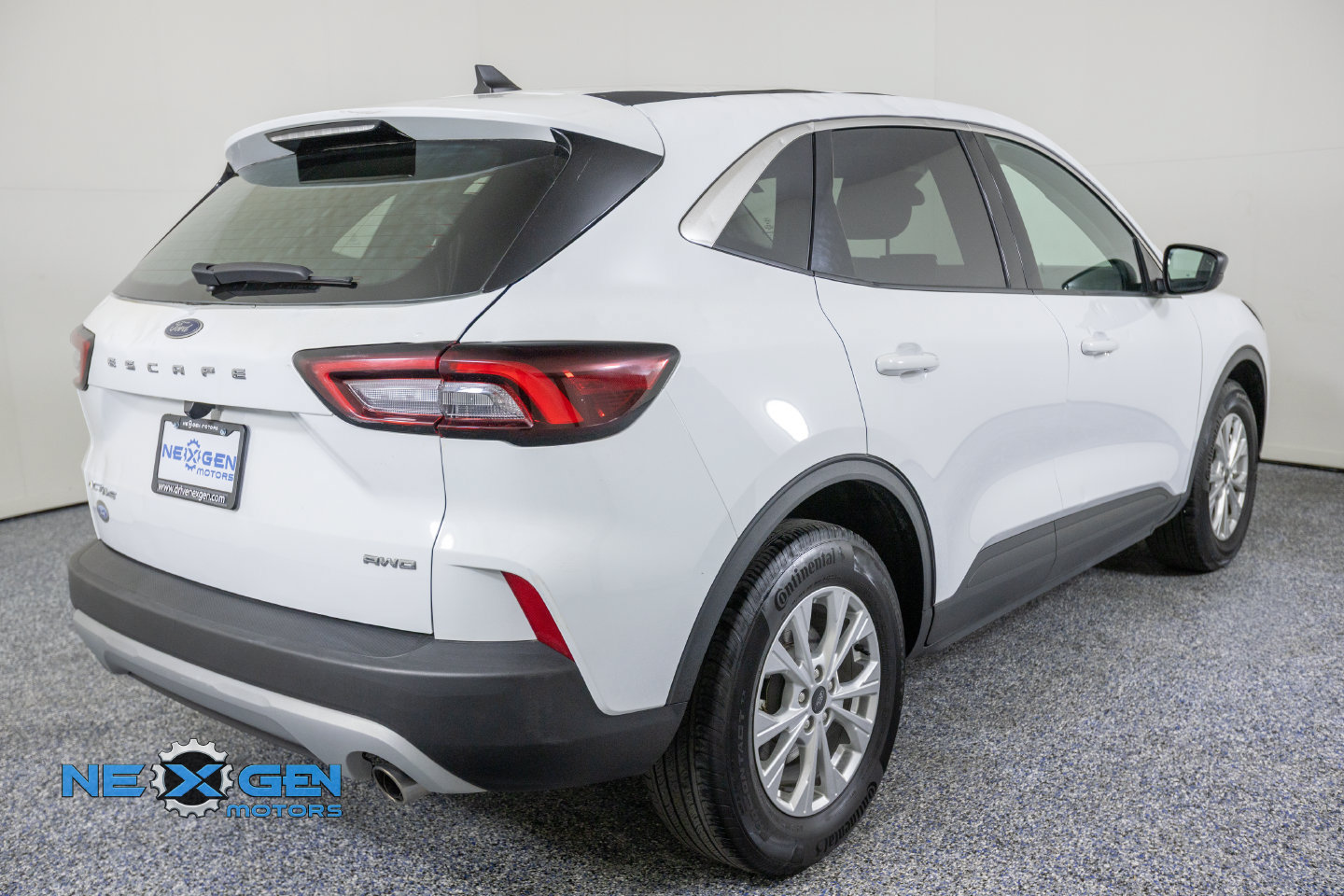 Used 2023 Ford Escape Active AWD/4WD image 8