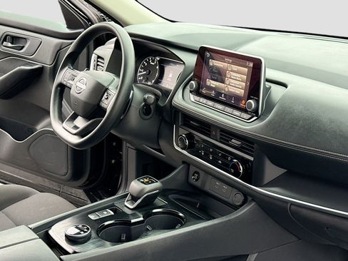 Certified 2025 Nissan Rogue S image 5