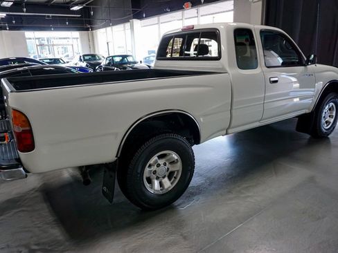 Used 1997 Toyota Tacoma 4x4 Xtracab V6 image 7