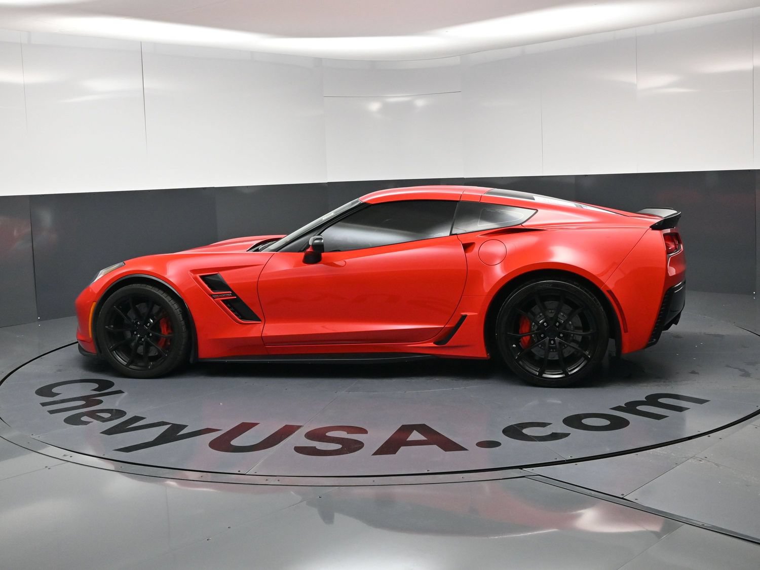 Used 2019 Chevrolet Corvette Grand Sport RWD image 6