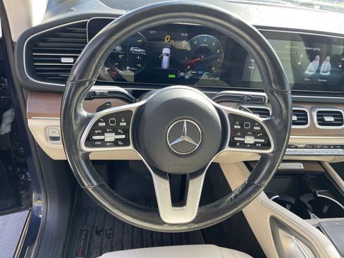 Certified 2022 Mercedes-Benz GLS 450 4MATIC image 18