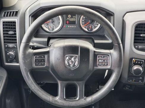 Used 2017 RAM 1500 Express w/ Black Ram 1500 Express Group AWD/4WD image 19