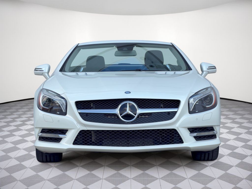 Used 2013 Mercedes-Benz SL 550 image 6