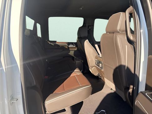 New 2026 GMC Sierra 3500 Denali w/ Denali Reserve Package image 7