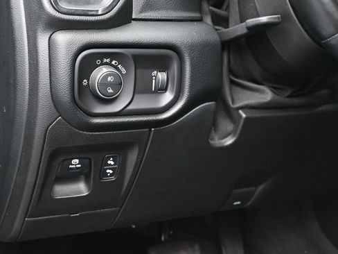 Used 2021 RAM 1500 Big Horn w/ Built-to-serve Edition AWD/4WD image 23