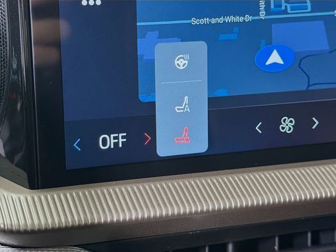 New 2025 Ford Explorer Active w/ Active Comfort Package image 21