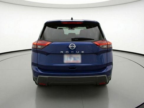 Used 2025 Nissan Rogue SV image 7