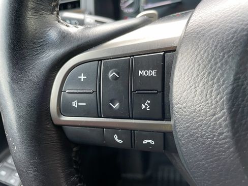 Used 2019 Lexus LX 570 4WD w/ Luxury Package image 23