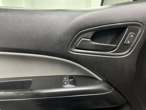Used 2018 Chevrolet Colorado W/T w/ WT Convenience Package RWD image 21