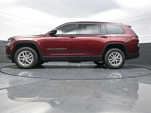 New 2025 Jeep Grand Cherokee L Laredo image 20