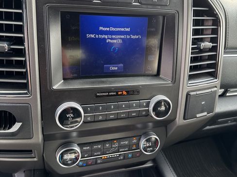 Used 2021 Ford Expedition Max XLT image 11