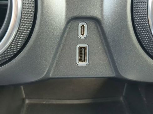 Used 2023 Chevrolet Blazer LT image 27