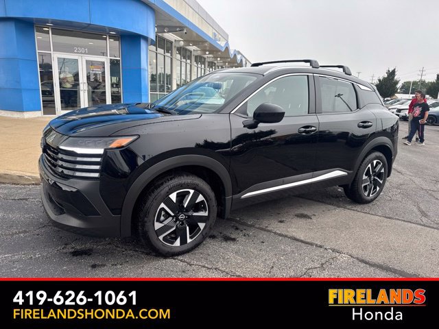 Used 2026 Nissan Kicks SV w/ Cold Weather Package AWD/4WD image 2