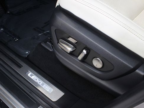 Used 2023 Lexus LX 600 4WD w/ Appearance Package image 23