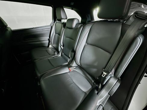 Used 2025 Honda Odyssey Sport-L image 27