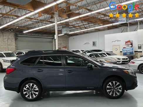 Used 2015 Subaru Outback 2.5i Limited AWD/4WD image 4