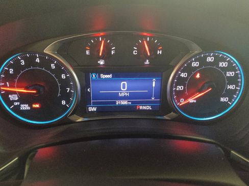 Used 2019 Chevrolet Equinox LT FWD image 23