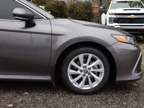 Used 2024 Toyota Camry LE image 8