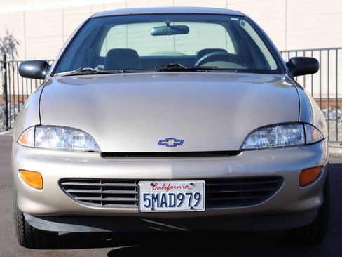Used 1997 Chevrolet Cavalier LS w/ Preferred Equipment Group 2 FWD image 3