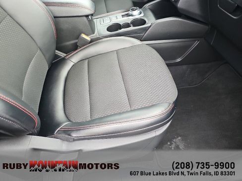 Used 2025 Ford Escape ST-Line image 33