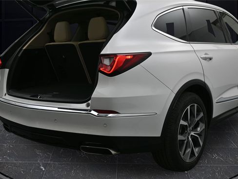 Certified 2024 Acura MDX SH-AWD w/ Technology Package image 17