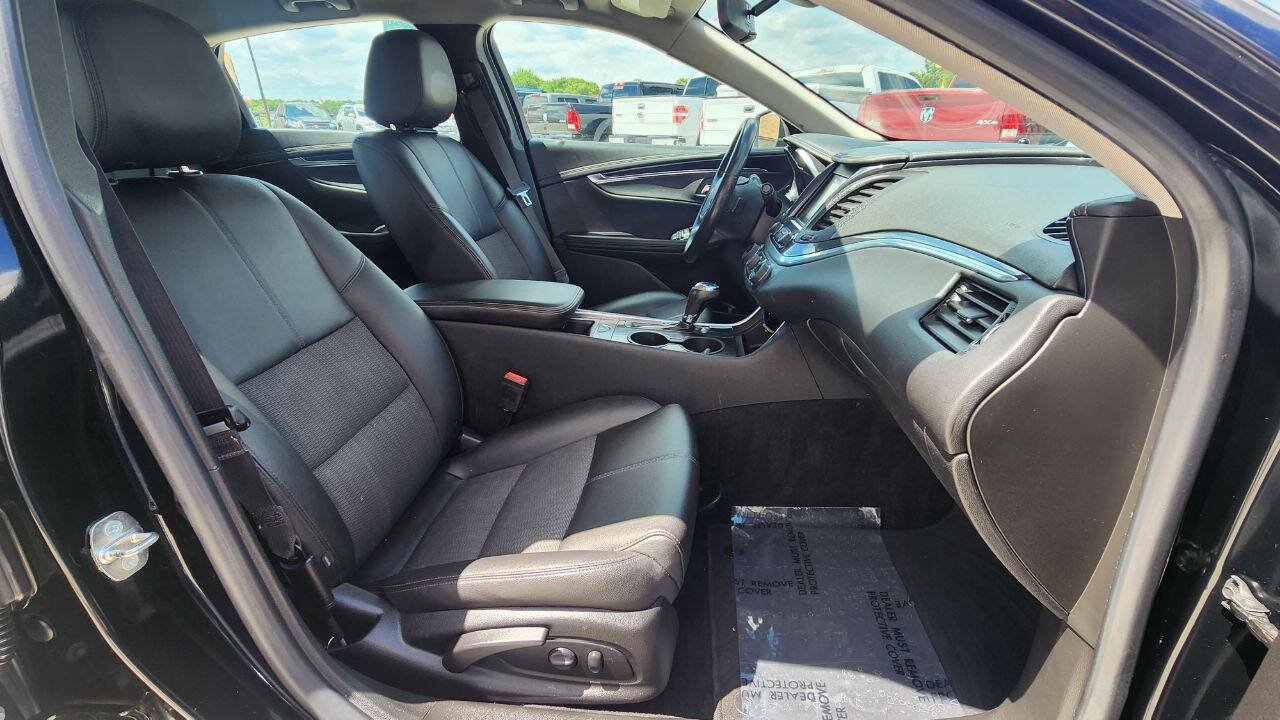 Used 2019 Chevrolet Impala LT FWD image 16