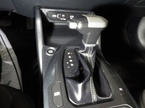 Used 2025 Kia K4 FWD image 16