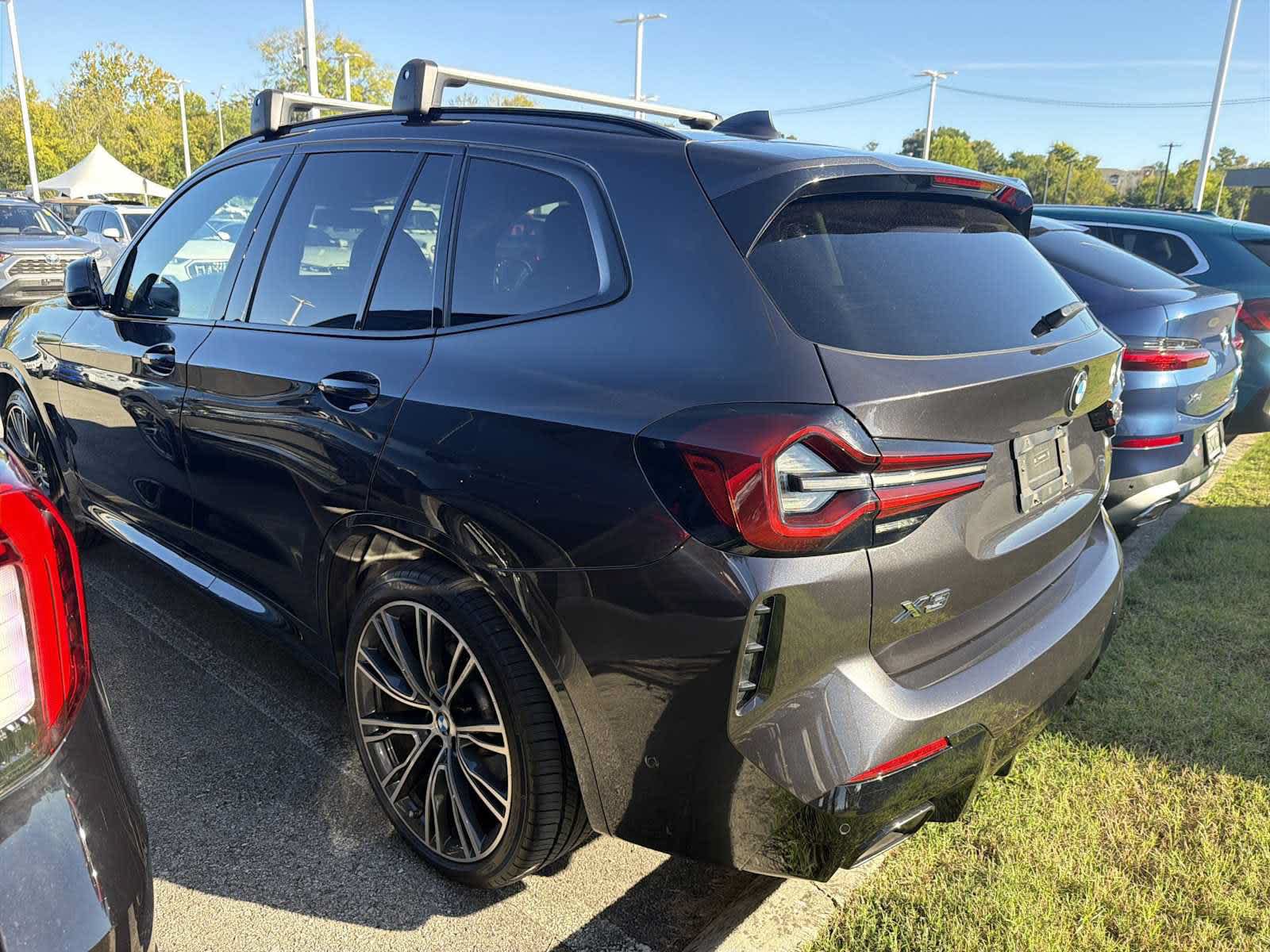 Used 2023 BMW X3 xDrive30i w/ M Sport Package AWD/4WD image 5