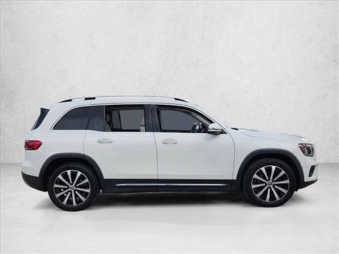Certified 2023 Mercedes-Benz GLB 250 4MATIC image 4
