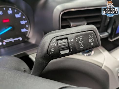 Used 2023 Ford Explorer XLT w/ Equipment Group 202A AWD/4WD image 19