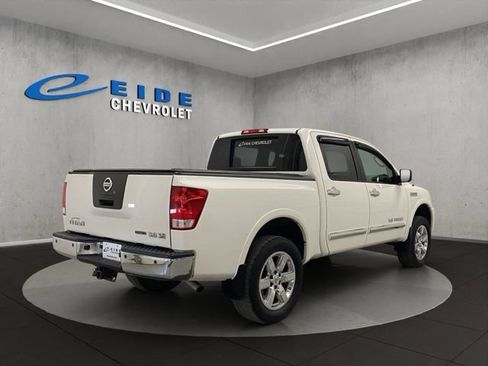 Used 2010 Nissan Titan SE w/ Heavy Metal Edition Pkg AWD/4WD image 12