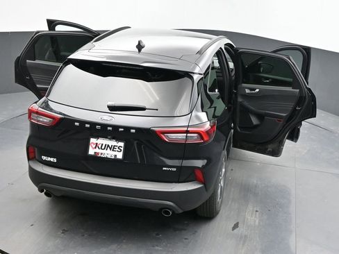 Used 2025 Ford Escape ST-Line image 47