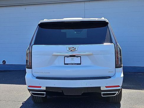 New 2026 Cadillac Escalade Luxury w/ Touring Package image 4