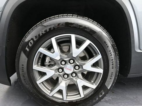 Used 2021 GMC Acadia SLE w/ Driver Convenience Package FWD image 24