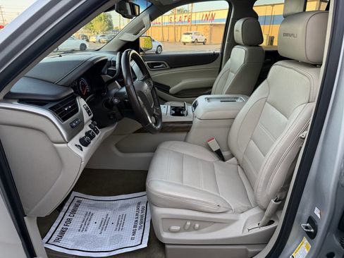 Used 2018 GMC Yukon XL Denali w/ Denali Ultimate Package AWD/4WD image 13