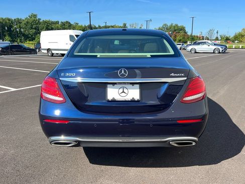 Used 2019 Mercedes-Benz E 300 4MATIC image 6