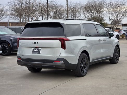 New 2026 Kia Carnival SX Prestige FWD image 4