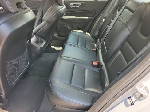 Used 2024 Volvo S60 B5 Core AWD/4WD image 9