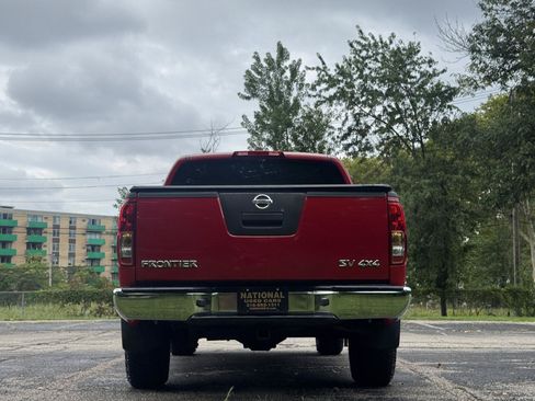 Used 2011 Nissan Frontier SV AWD/4WD image 13