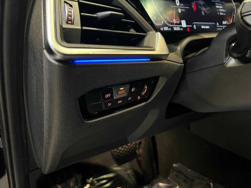 Used 2022 BMW 330i xDrive Sedan w/ Driving Assistance Package image 16