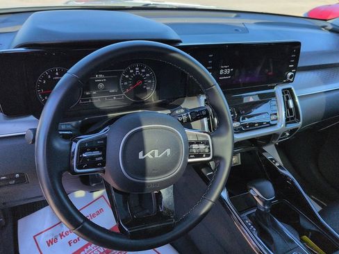 Used 2022 Kia Sorento SX FWD image 9