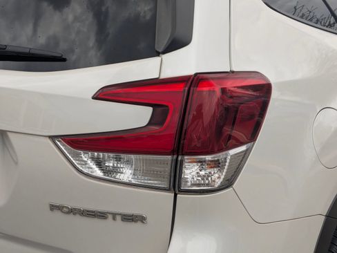 Used 2021 Subaru Forester Premium w/ Popular Package #1 AWD/4WD image 12
