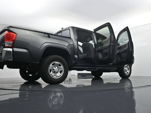 Used 2016 Toyota Tacoma SR5 w/ Towing Package RWD image 43