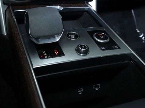 Certified 2023 Land Rover Range Rover SE image 26