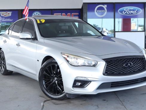 Used 2019 INFINITI Q50 Luxe w/ Essential Package (3.0T Luxe) RWD image 2
