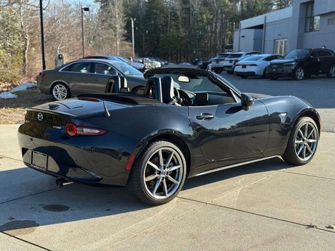 Used 2023 MAZDA MX-5 Miata Grand Touring image 10
