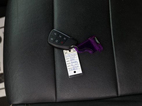 Used 2023 GMC Yukon XL SLT w/ SLT Premium Package image 61