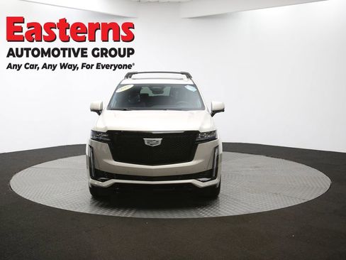 Used 2024 Cadillac Escalade Sport Platinum w/ LPO, ONYX Package image 57