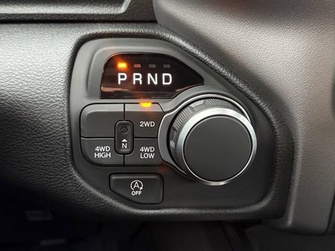 New 2026 RAM 1500 Express AWD/4WD image 19