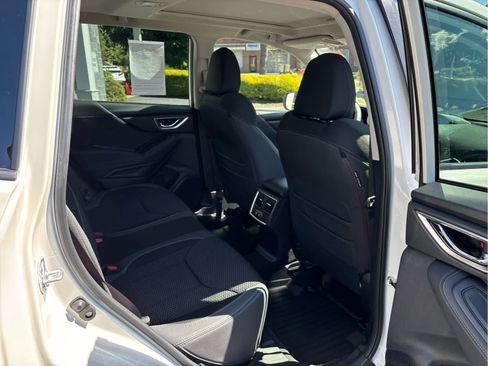 Used 2023 Subaru Forester Premium AWD/4WD image 26